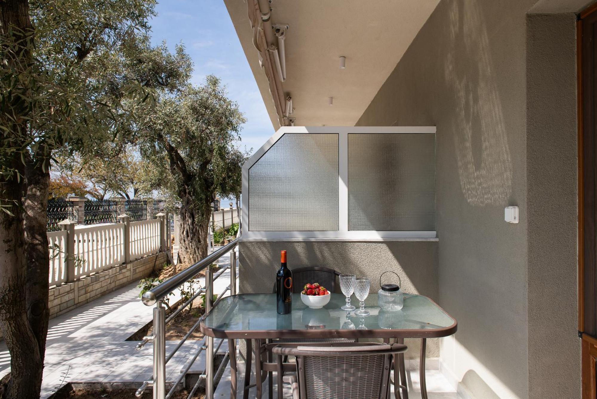 Olivento Beach Front Suites Potos Exterior foto